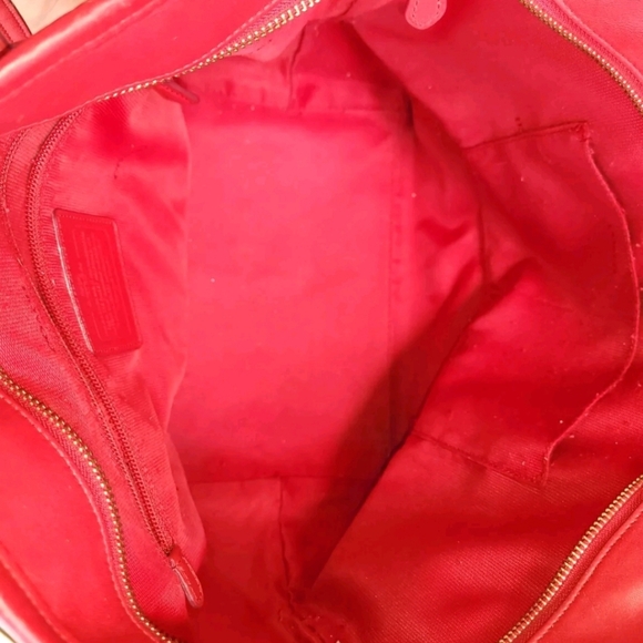 CLEAN COACH EMBOSSED LOGO TAXI ZIP TOTE IN LEATHER F34621 RED-Gently Used - Picture 4 of 4